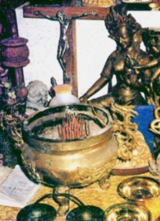 Green Tara and an unbroken incense